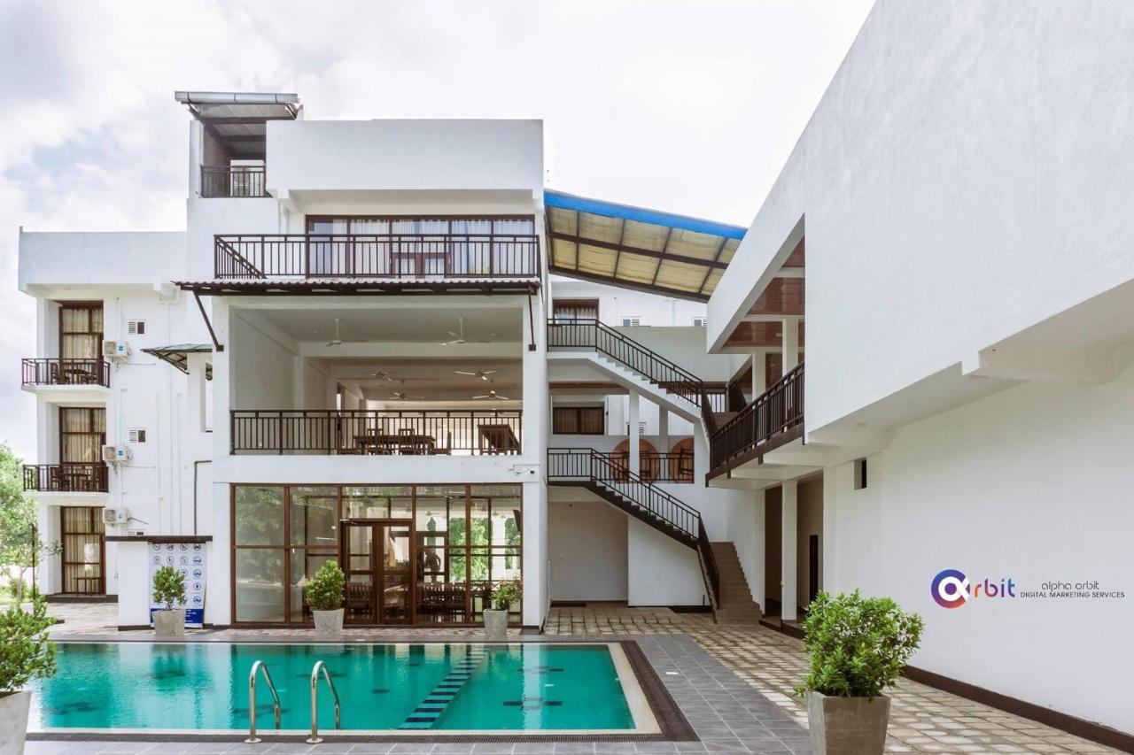 The Grand Pearl Resort Monaragala Exterior foto